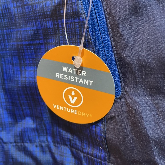 NWT Champion boys jacket - Picture 2 of 11